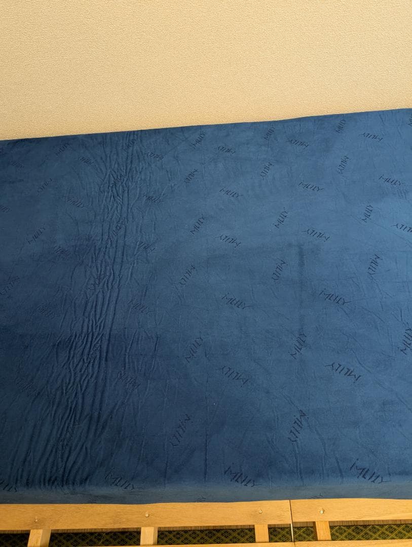 【未使用品】マシュマロ感　エムリリー 優反発 マットレス 厚11cmセミシングル