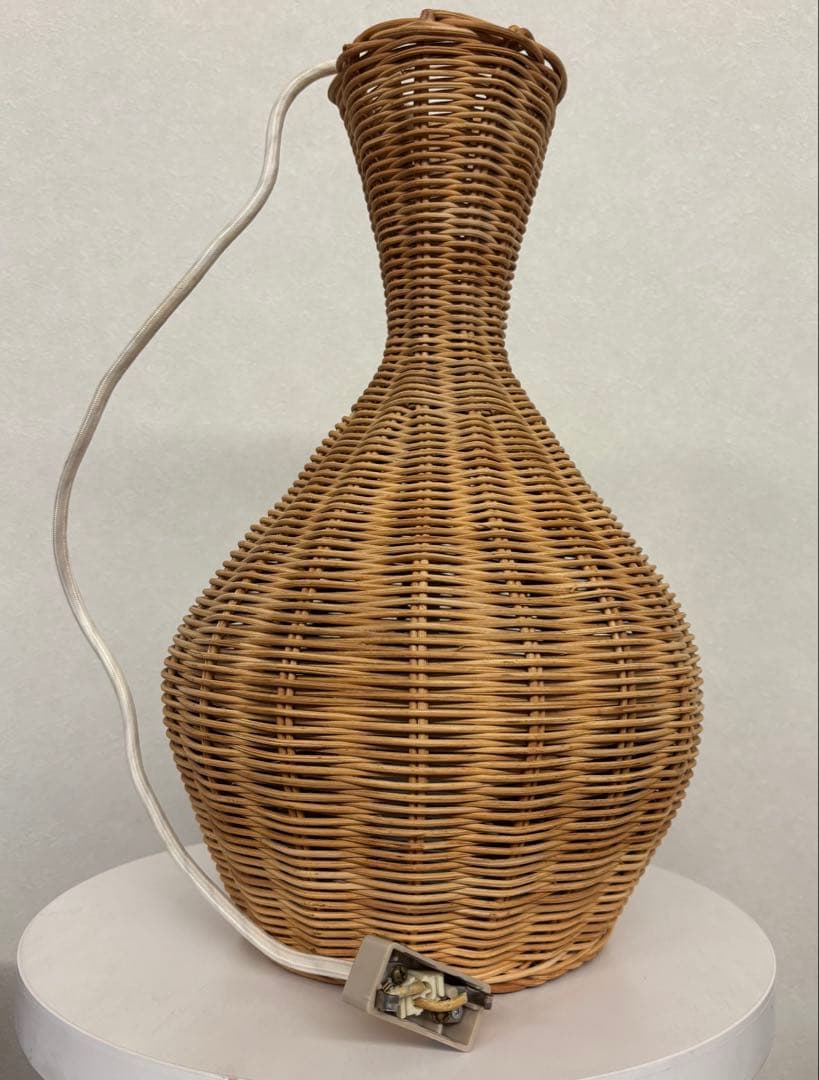 Landscape products 籐　照明