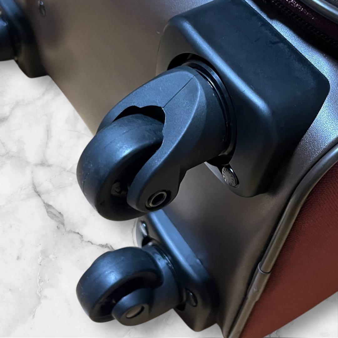 【未使用品】エース PUJOLSキャリーケース 機内持込 鍵付き ドット柄