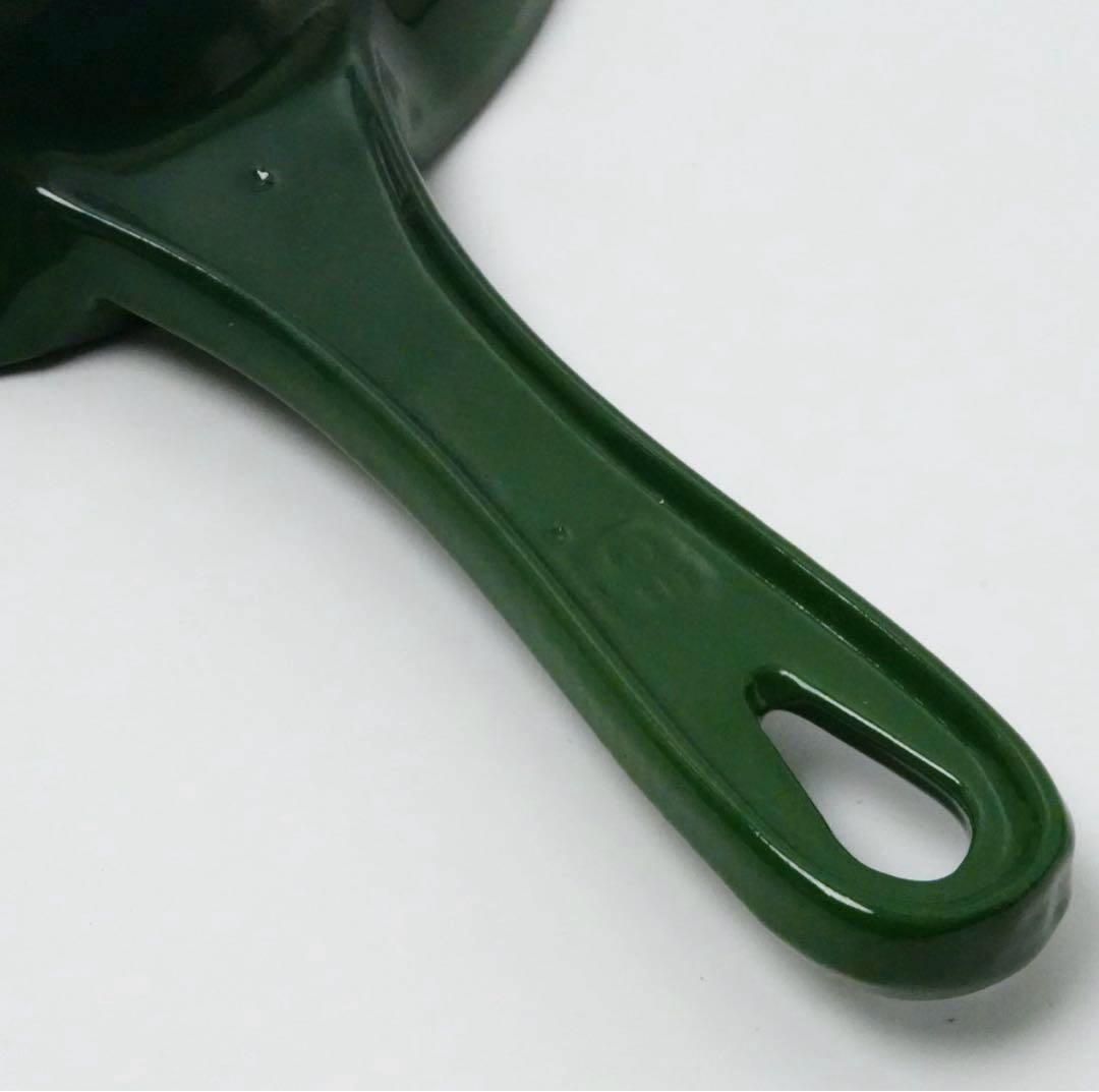 【新品】LE CREUSET　スキレット　クラシックグリーン　20cm