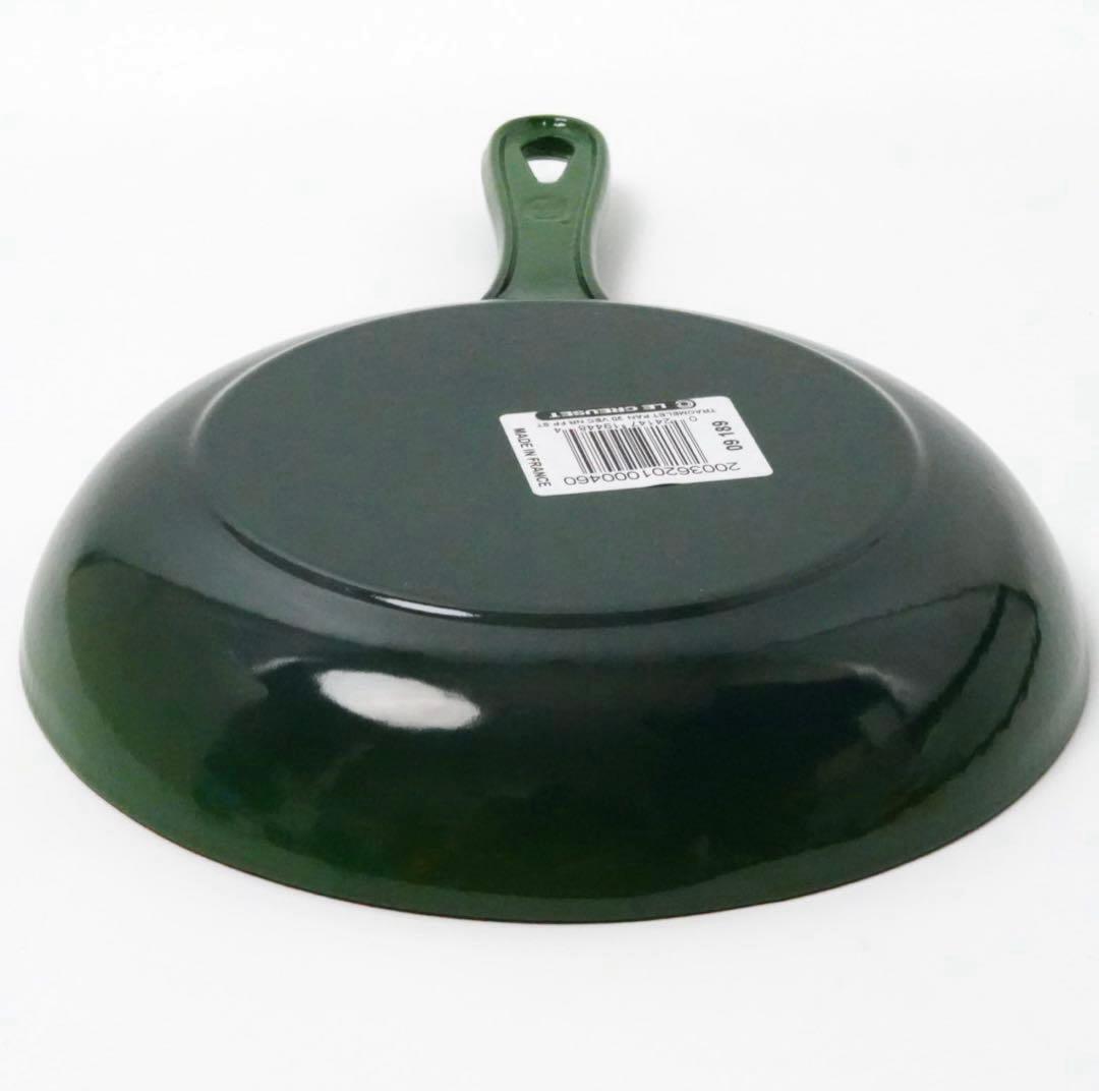 【新品】LE CREUSET　スキレット　クラシックグリーン　20cm