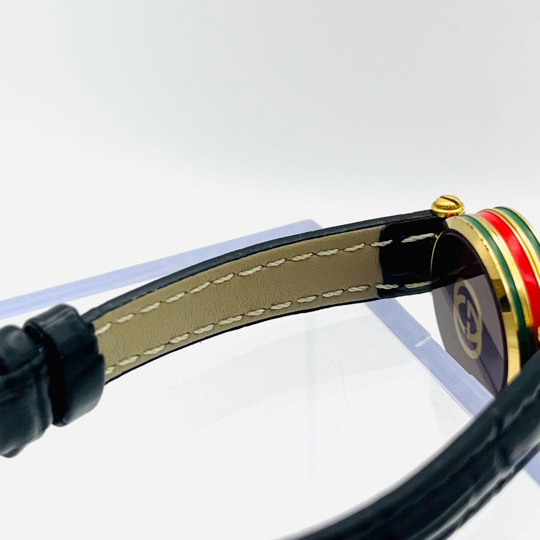 GUCCI シェリーライン ホワイト文字盤 ゴールドベゼル 革バンド