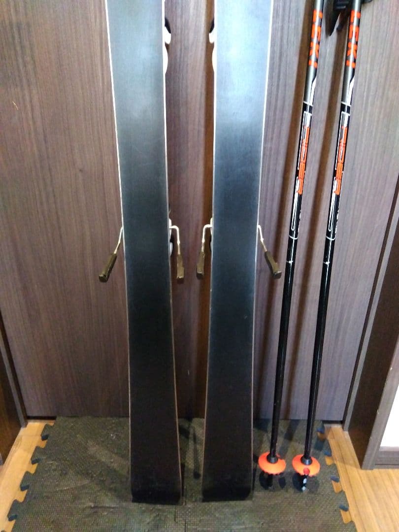 ROSSIGNOLスキー板 140cm LEKIポール 100cm 2点セット