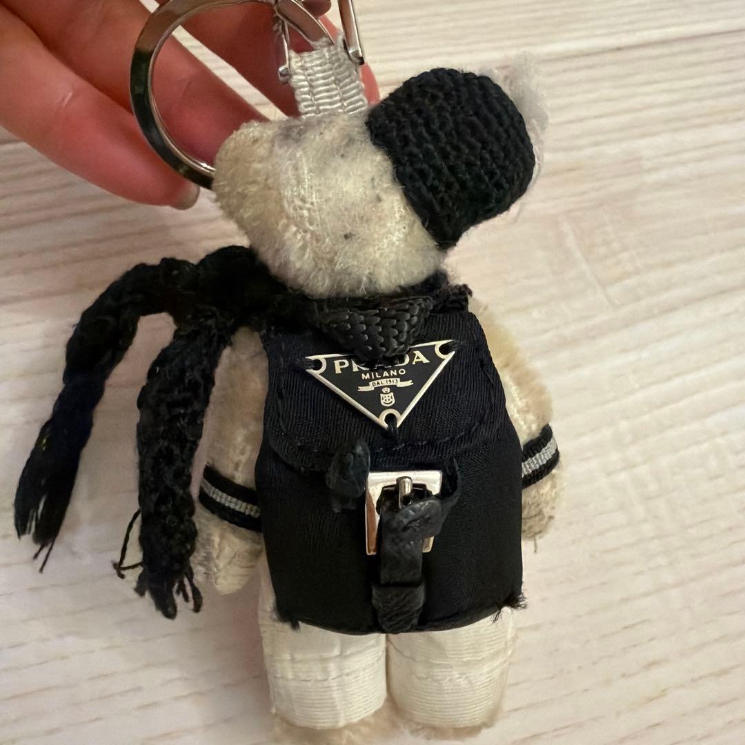 PRADAベアーキーチャーム