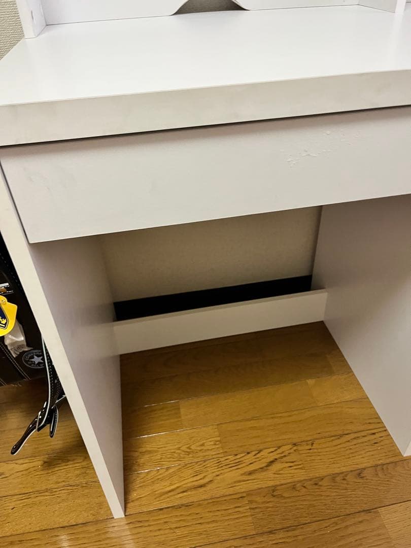 ニトリ ホワイト 学習机 上部棚付き コンパクト キッズ