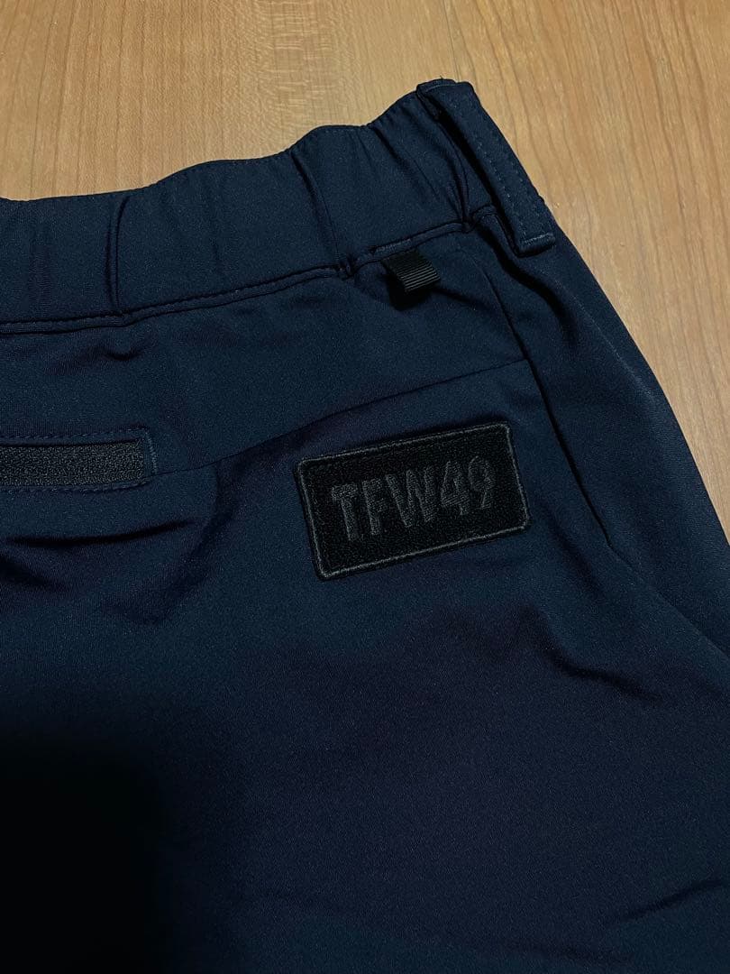 未使用　tfw49 ハイブリッドパンツ L ネイビー　ゴルフ