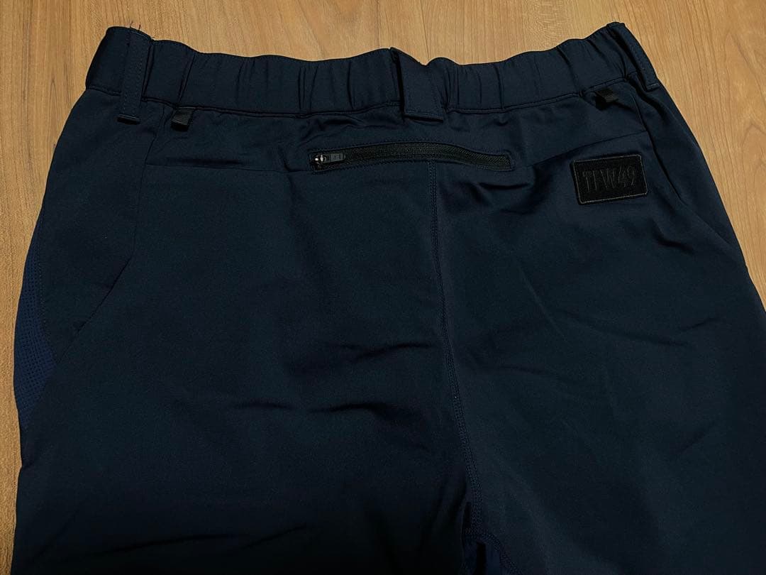未使用　tfw49 ハイブリッドパンツ L ネイビー　ゴルフ