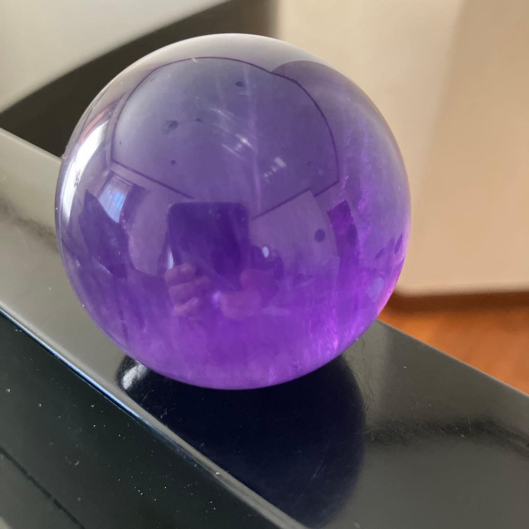 るるさま専用菫色！パープルフローライト　スフィア　天然石置物　E76