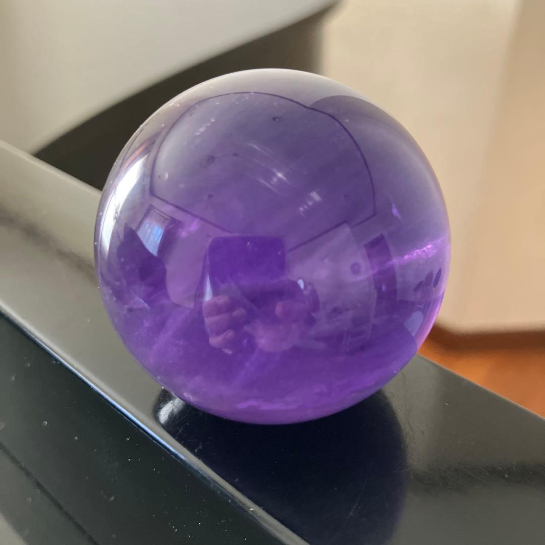 るるさま専用菫色！パープルフローライト　スフィア　天然石置物　E76