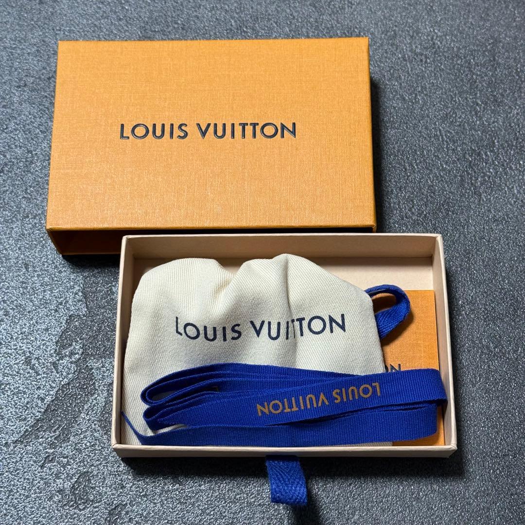 ルイビトン　キーホルダー　LOUIS VUITTON チャーム M68000