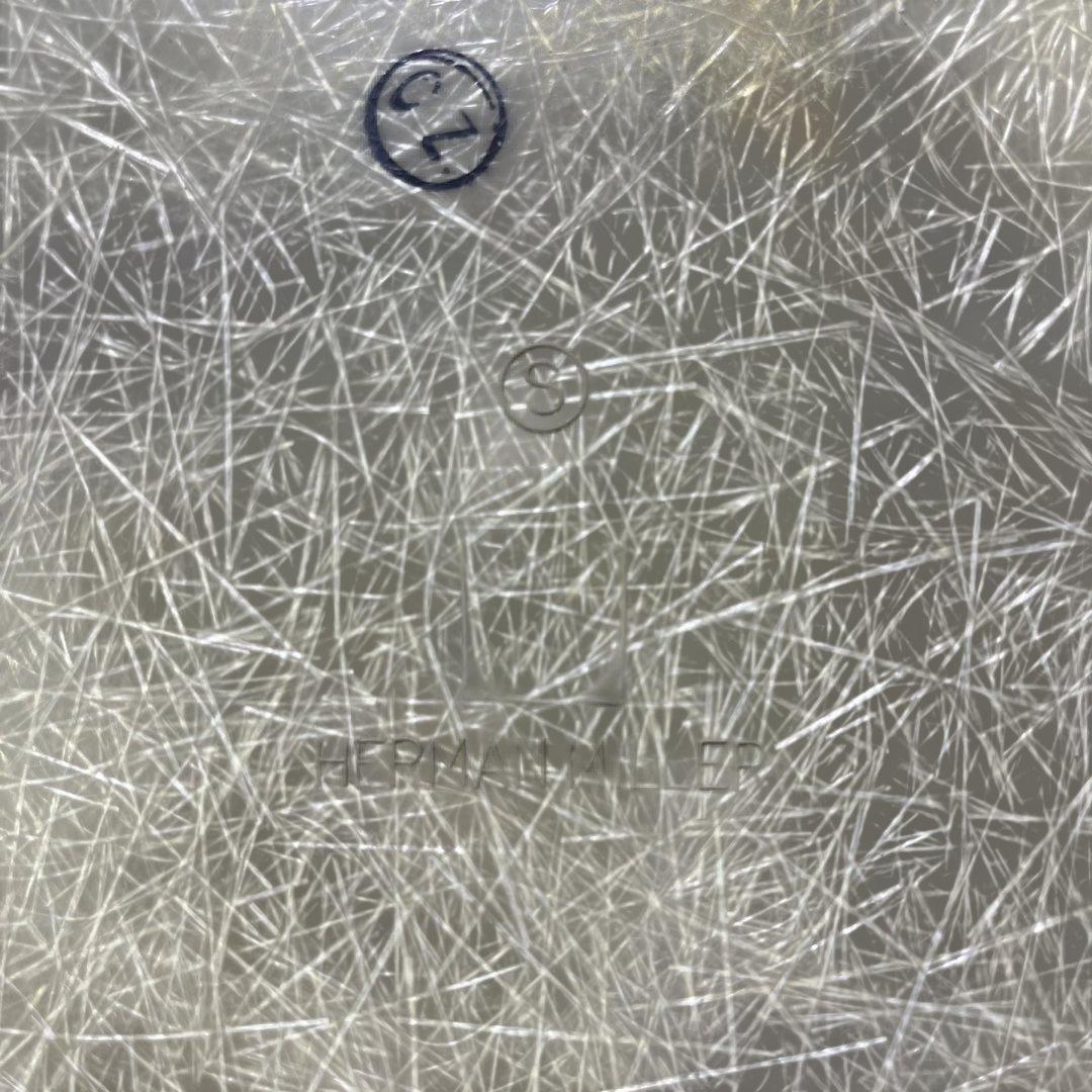 ハーマンミラー ヴィンテージ FRP アームシェルチェア Hベース