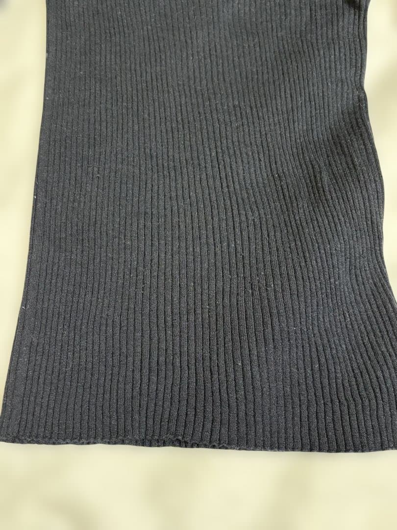 シーマリー cccmalie 美品 カシミヤシルクフリルタートルニット ネイビー