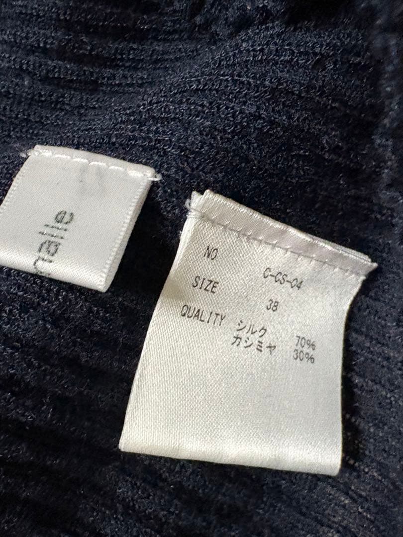 シーマリー cccmalie 美品 カシミヤシルクフリルタートルニット ネイビー