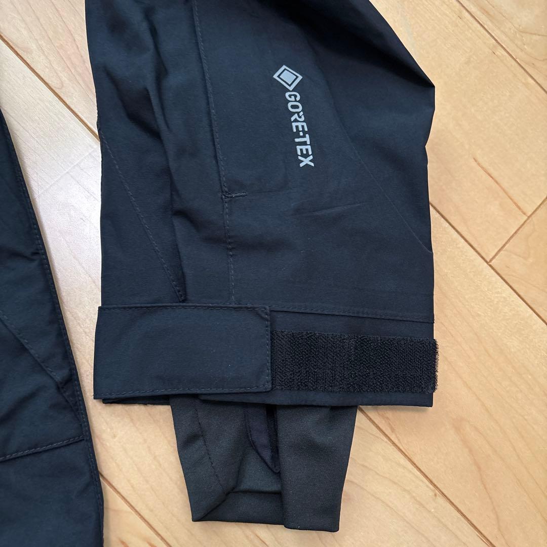 【新品】 QUIKSILVER クイックシルバー GORE-TEX スノボ　黒