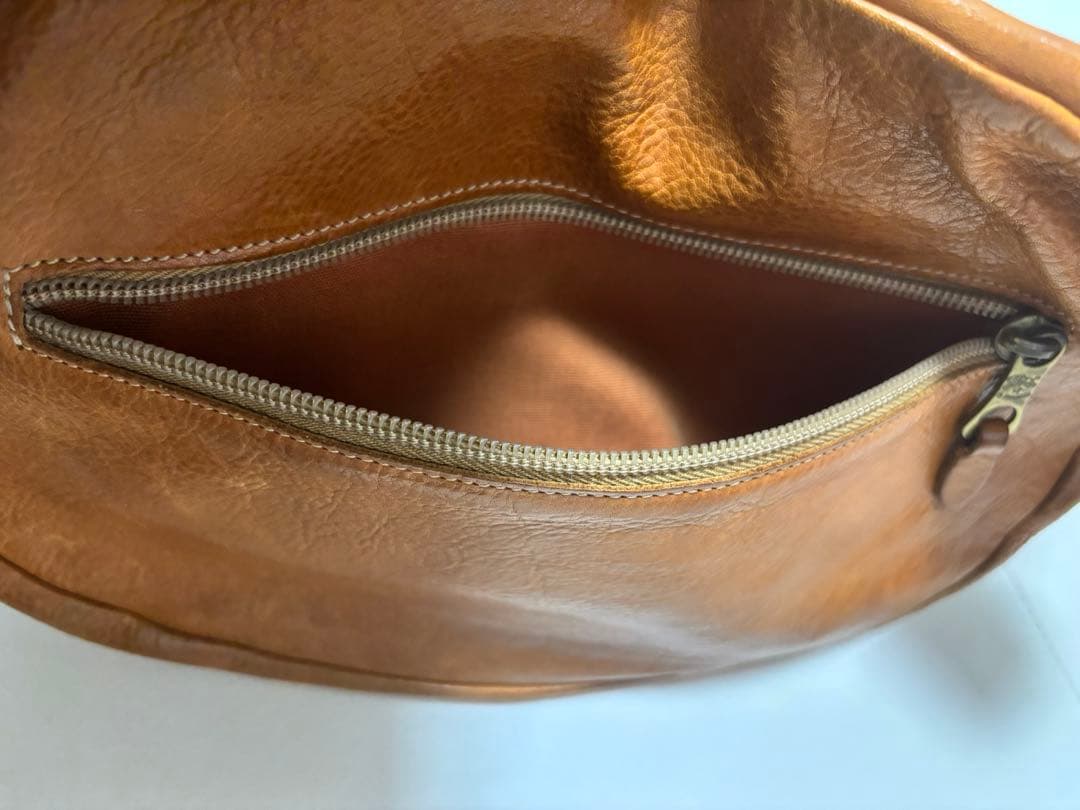 【IL BISONTE】イルビゾンテ ボディバッグ エイジング良好 本革