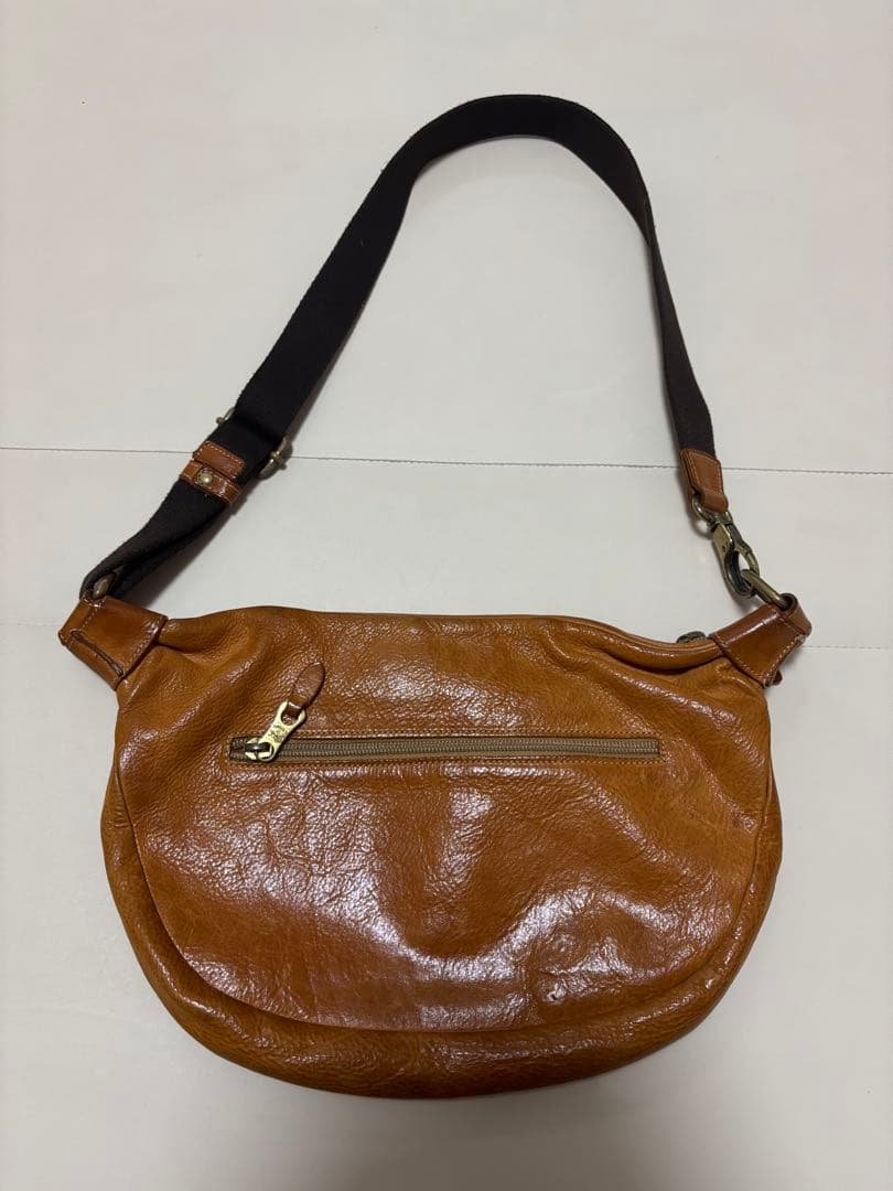 【IL BISONTE】イルビゾンテ ボディバッグ エイジング良好 本革