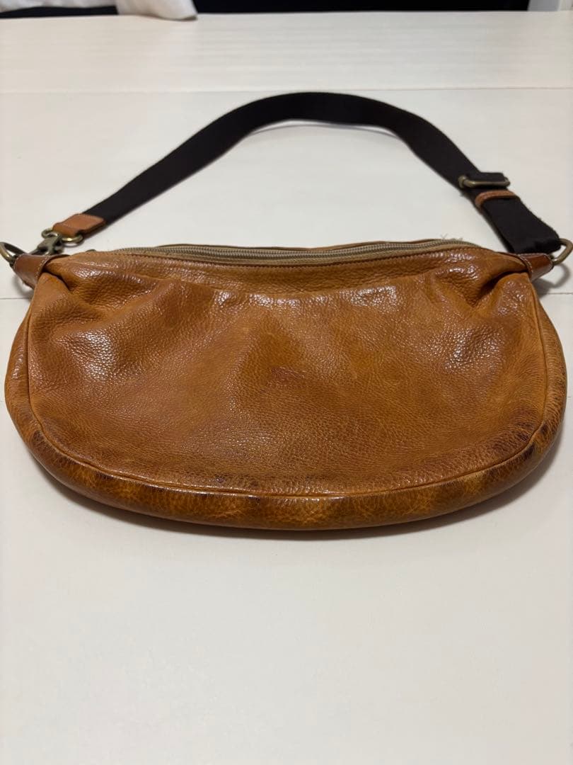 【IL BISONTE】イルビゾンテ ボディバッグ エイジング良好 本革