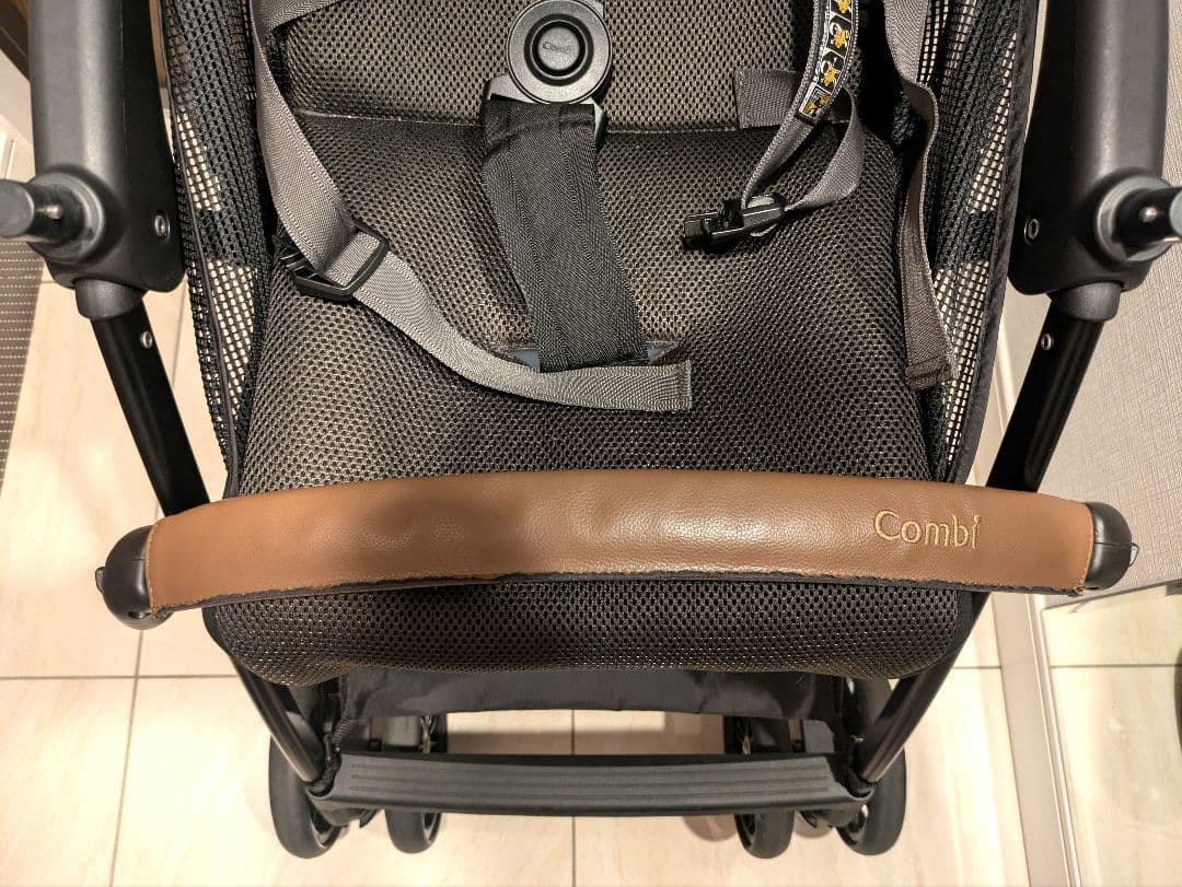 【お値下げしました】コンビ ベビーカー Acbee plus