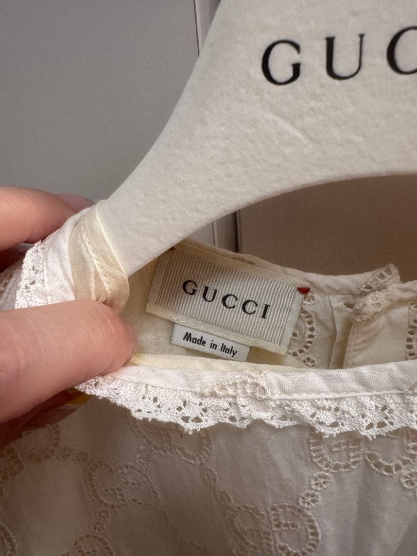 GUCCIグッチ　キッズ 半袖ワンピース クリーム色 GGパターン