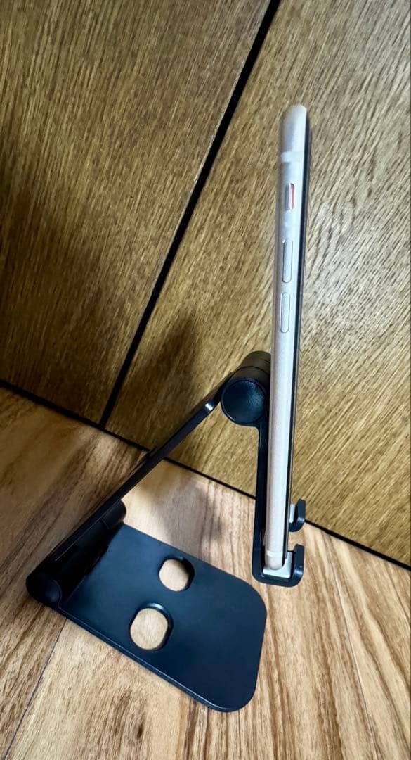 iPhoneSE3 128G SIMフリー スターライト本体のみ