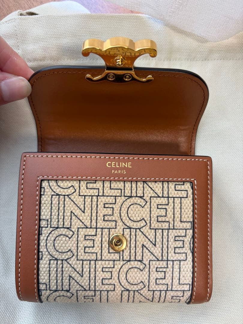 CELINE 二つ折り財布
