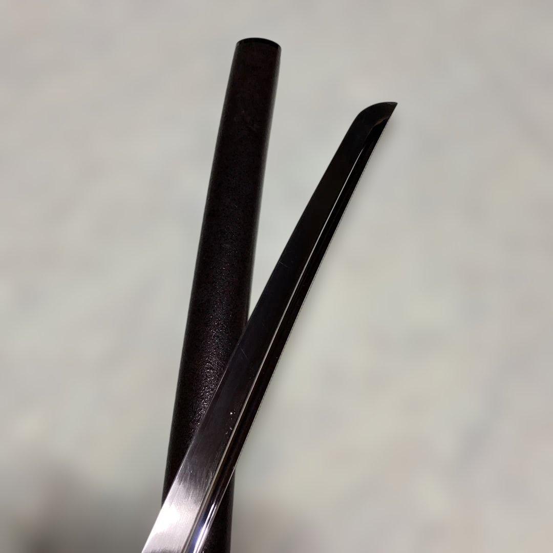 長めの居合刀 灰茶柄 龍彫金縁丸鍔 焦茶梨地鞘