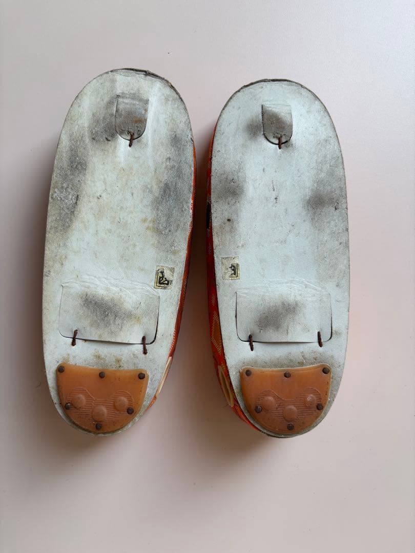 【値下げ】7歳　女の子用フルセット　裾除け　正絹　七五三　金刺繍入り　他小物付き