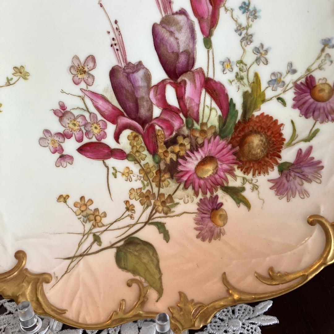 英国アンティーク　ロイヤルウースター　ブラッシュアイボリープレート