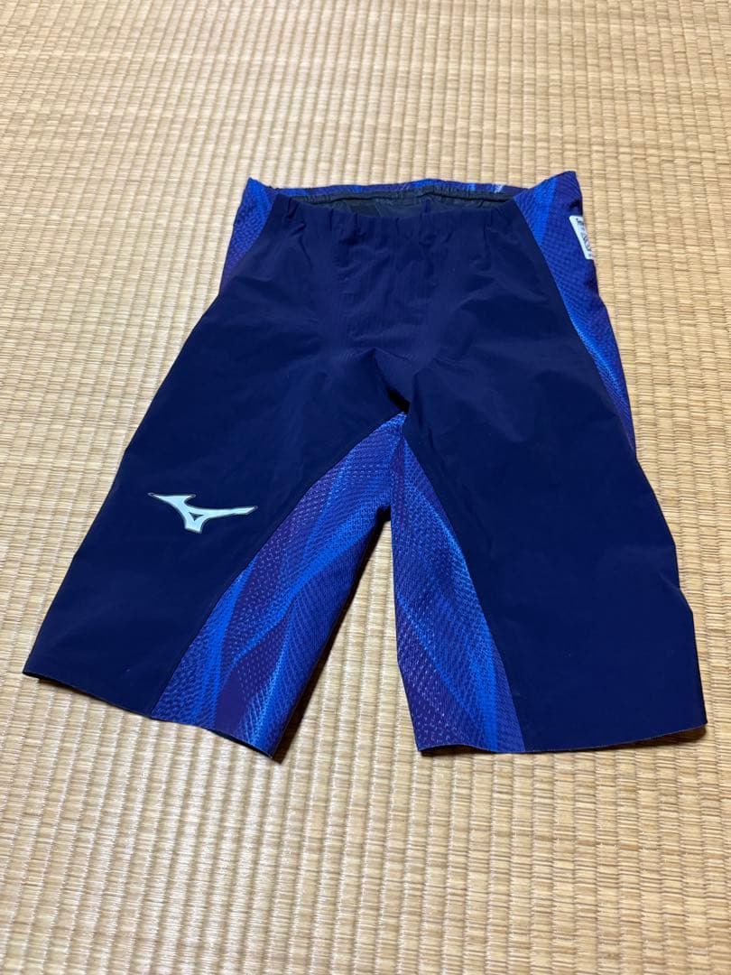 極美品　試着のみ　ミズノ　高速水着　競泳水着　GX SONIC V MR M