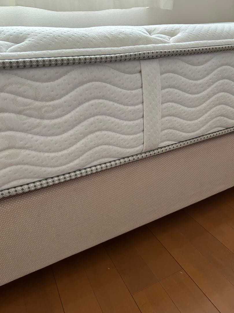 ツッキー様【3月30日発送限定】シモンズ　シングル　ベッド　大塚家具