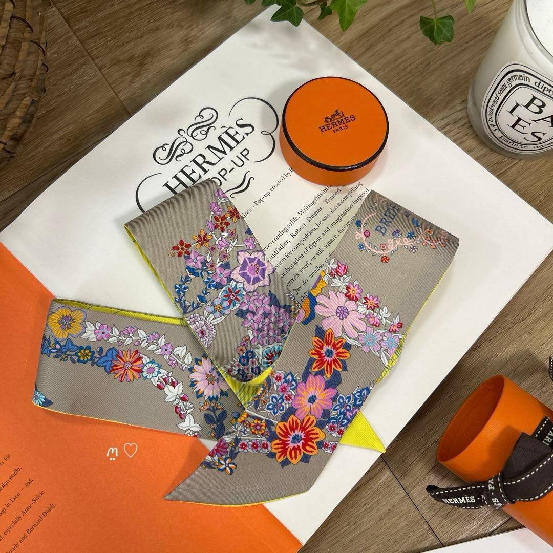 HERMESエルメス　ツイリー　ブリッドドゥガラアンフルール　25SS　フラワー