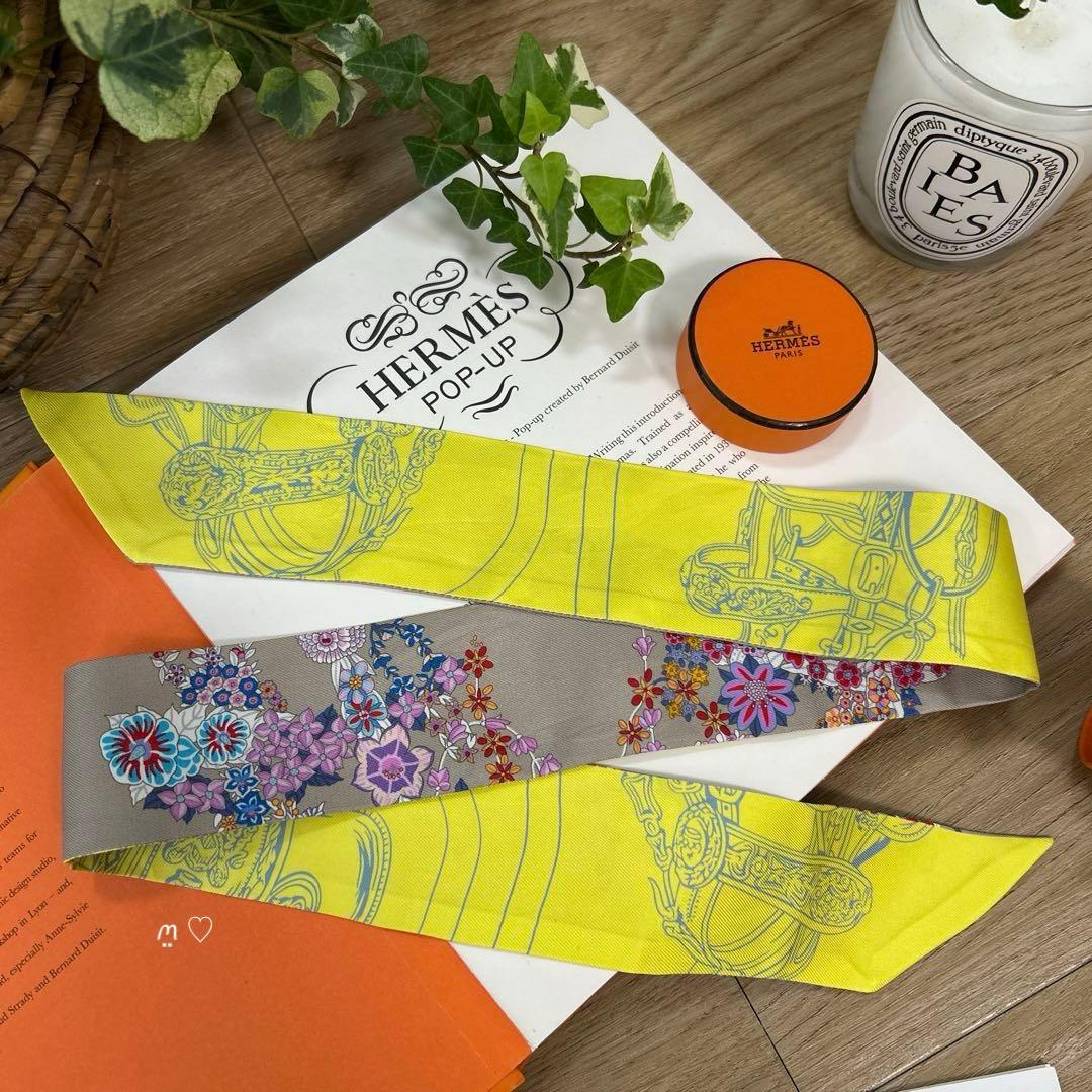 HERMESエルメス　ツイリー　ブリッドドゥガラアンフルール　25SS　フラワー