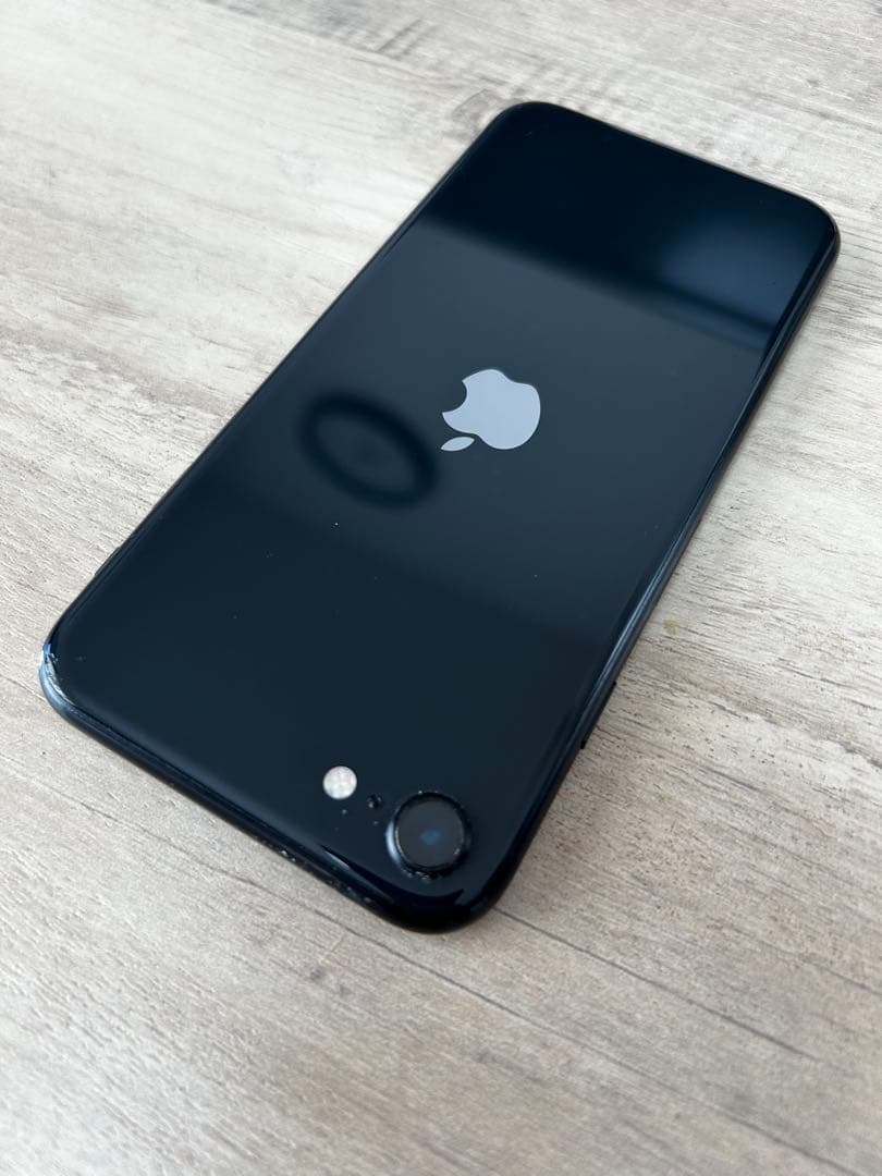 iPhoneSE2 本体　128G