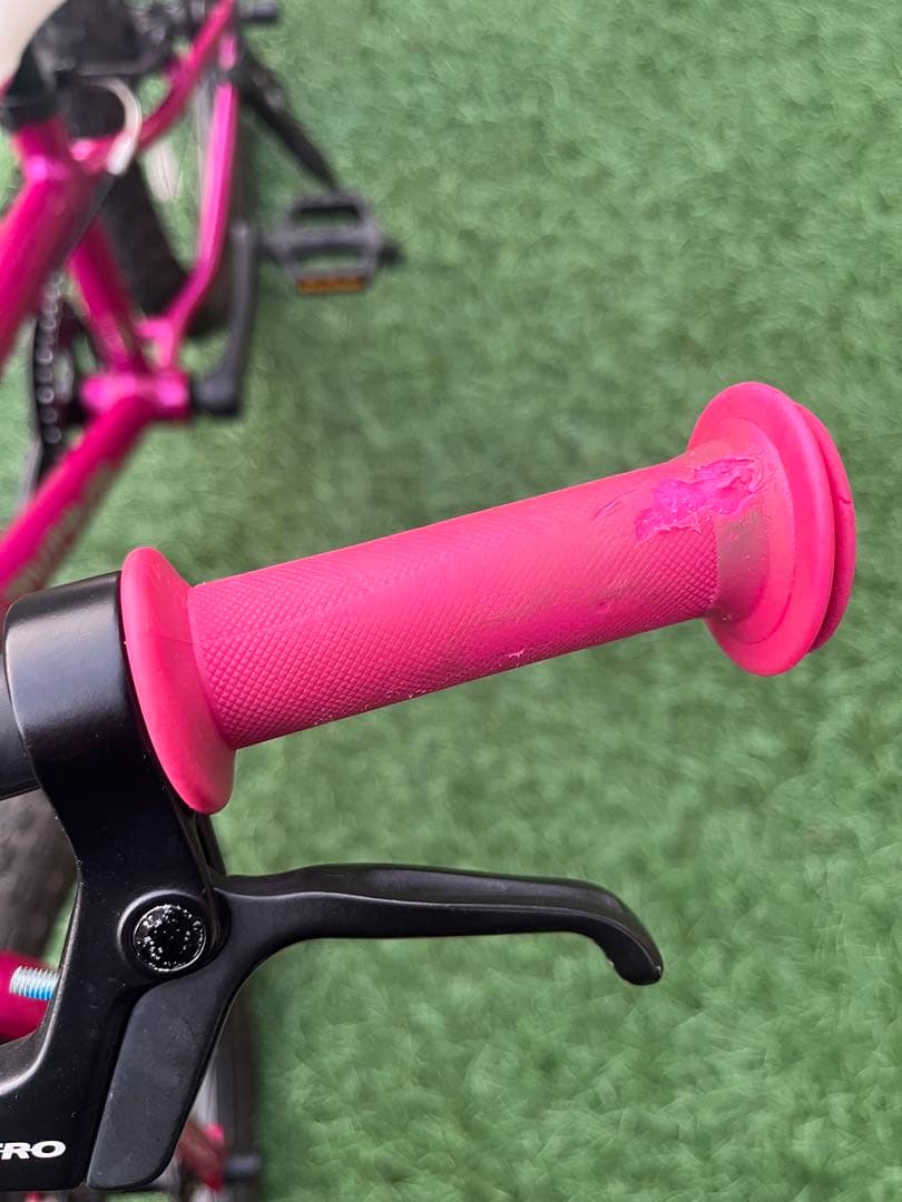 ⭐︎YUU⭐︎　ヨツバサイクル　20インチ　クリスタルピンク　美品