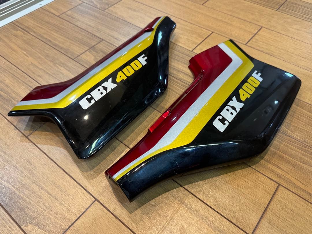 CBX 純正 サイドカバー　CBX400F CBX550F NC07 PC40