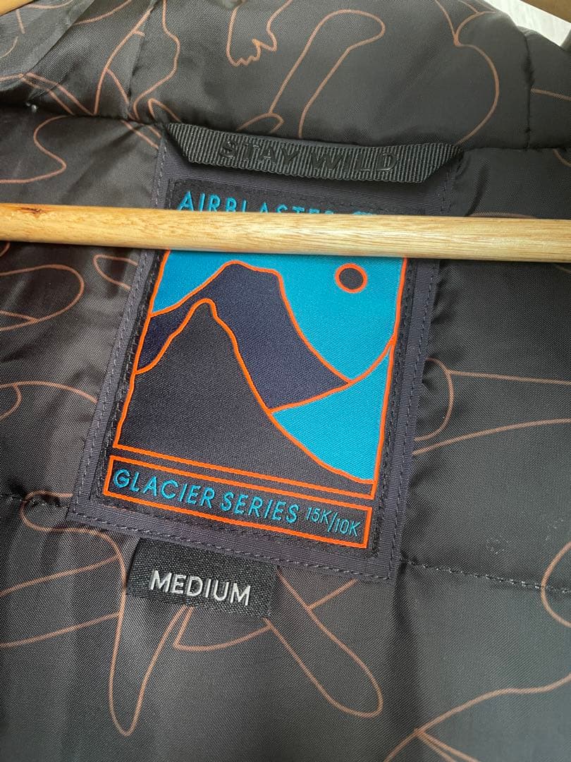 エアブラスター スノーボードウェア 紺 迷彩 上下 セット