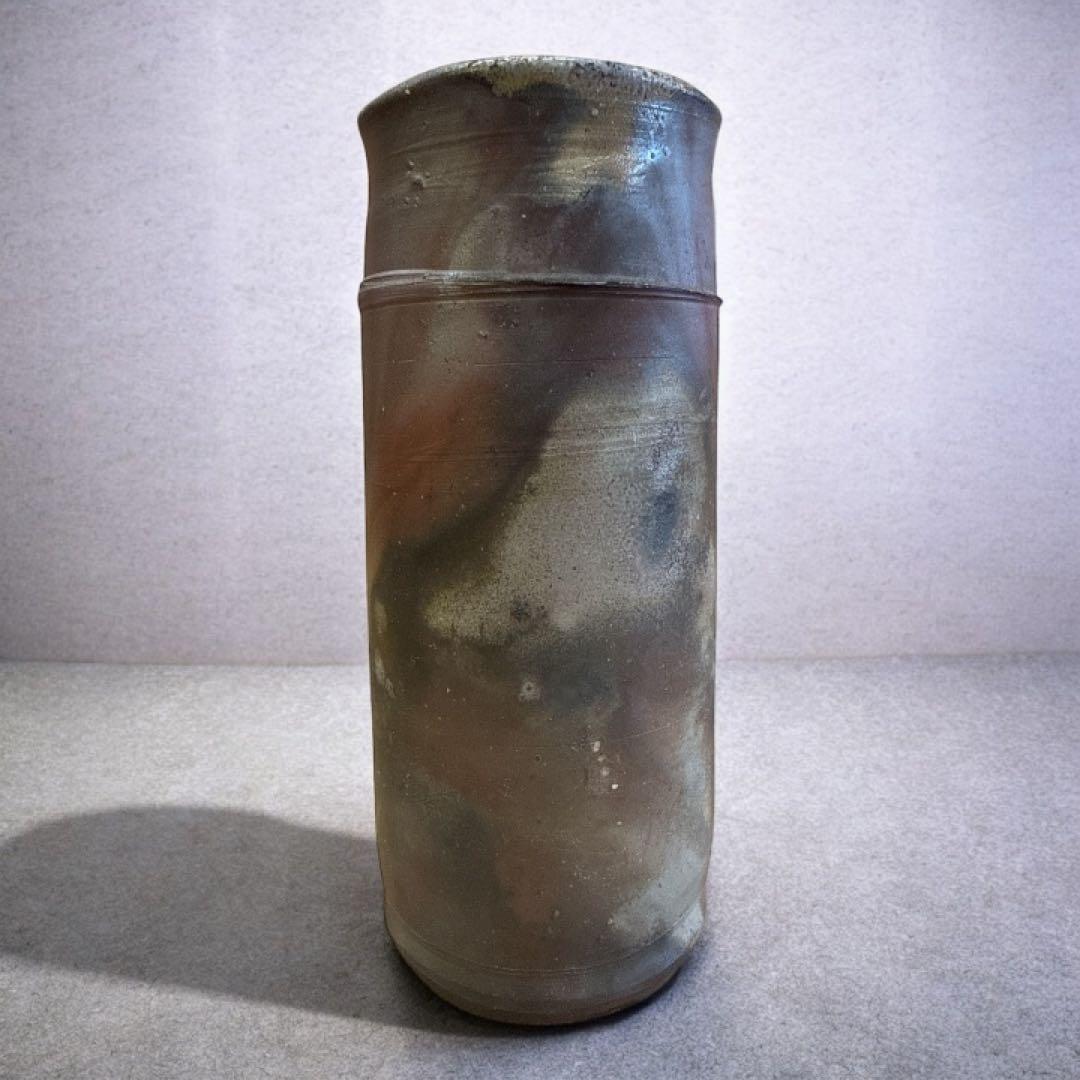 お値下げしました【吉本　正】作　陶器製円筒形花器（専用箱付き）