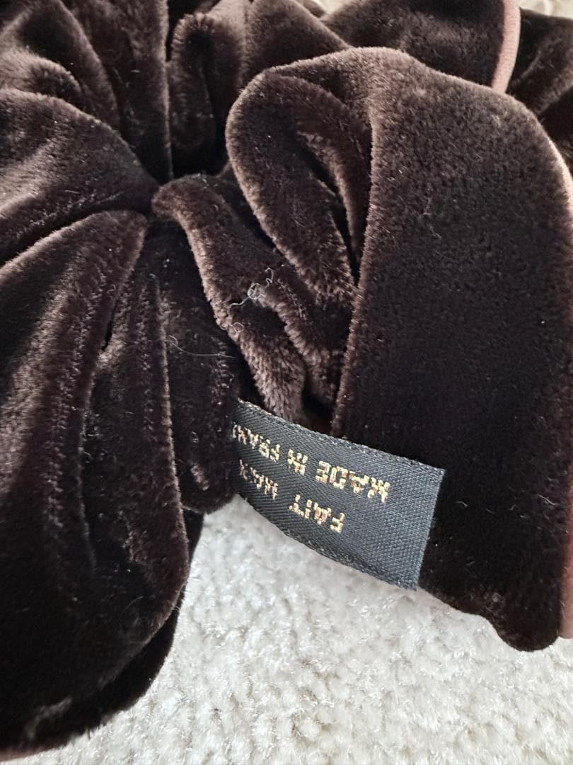 アレクサンドル ドゥ パリ ベルベットシュシュ ブラウン