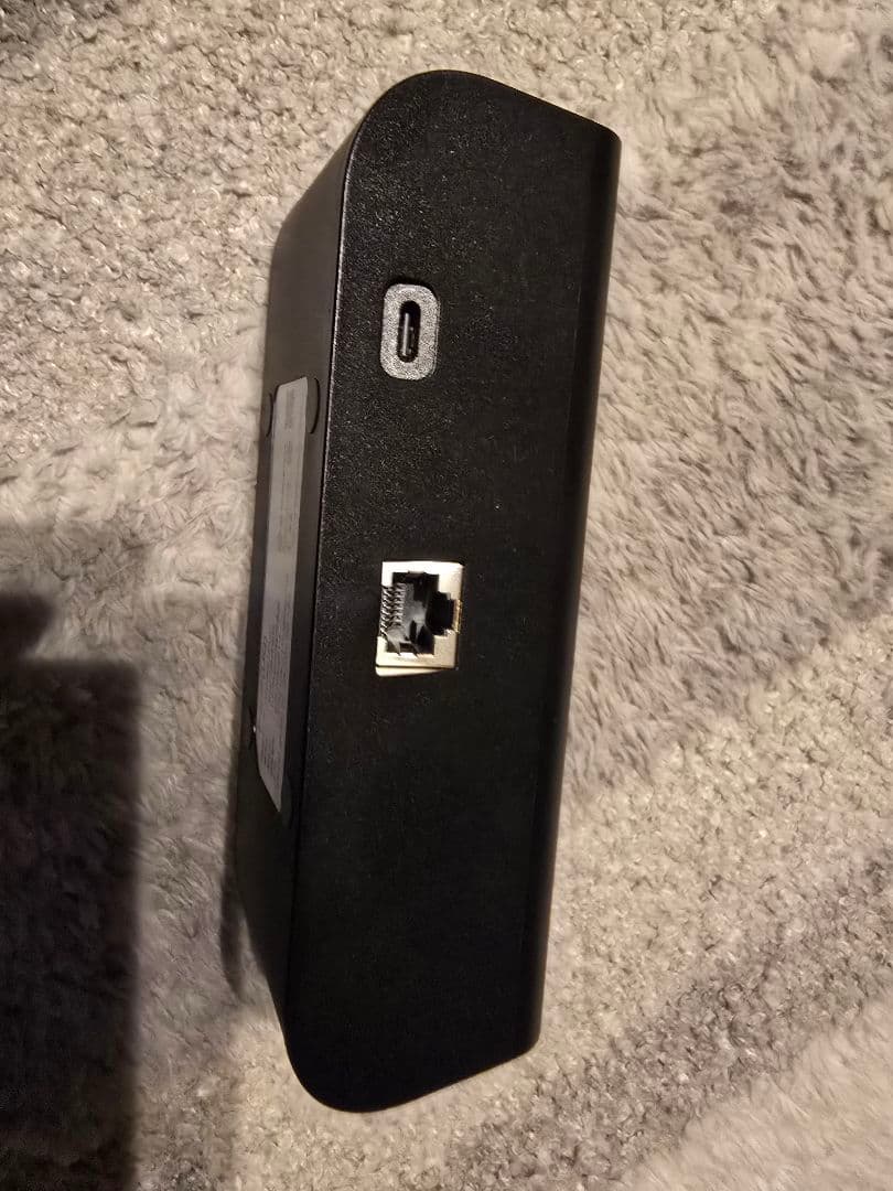 ポケットwifi　Speed Wi-Fi DOCK 5G 01