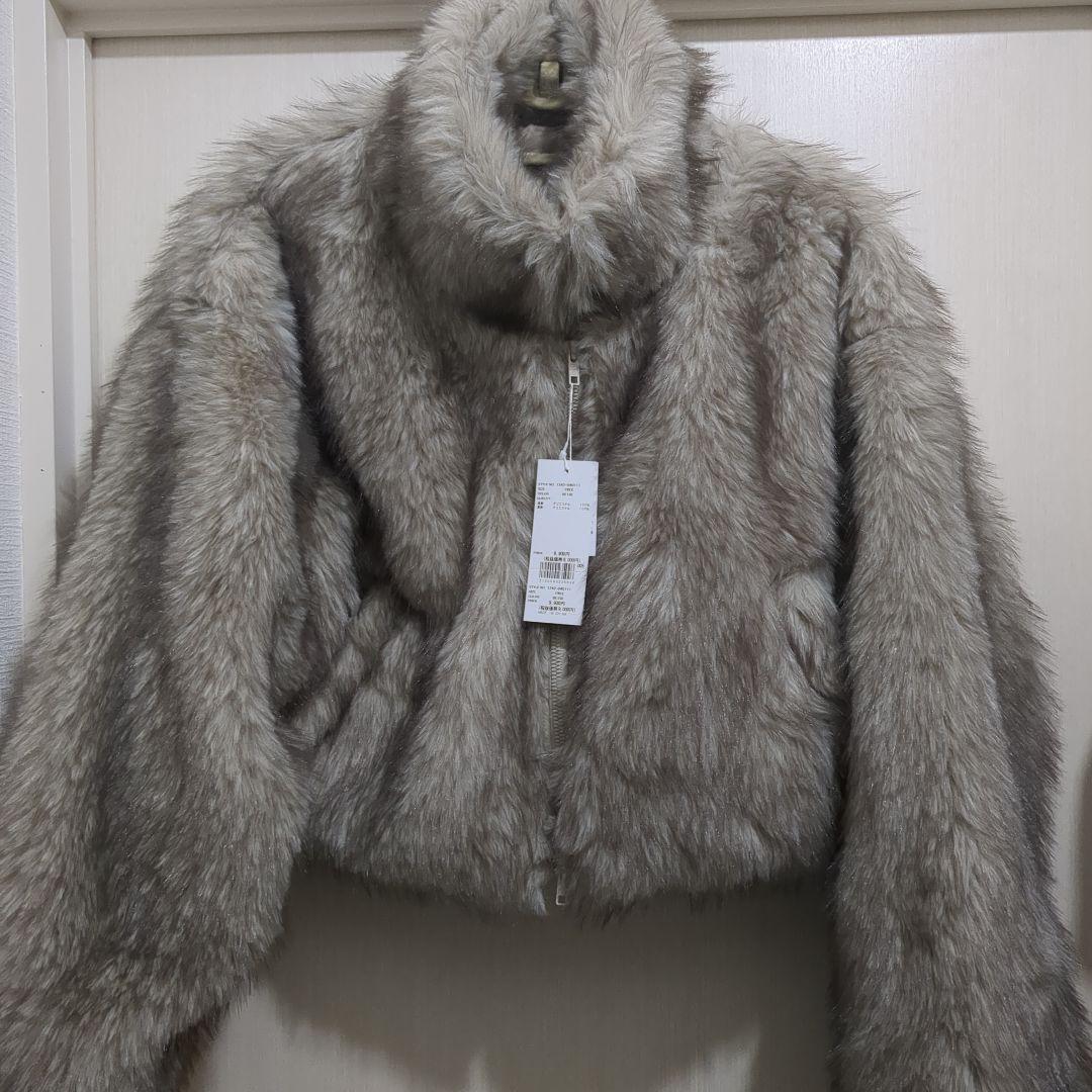 【新品未使用タグ付】ENVYM アンビー　フェイクファー ショートジャケット