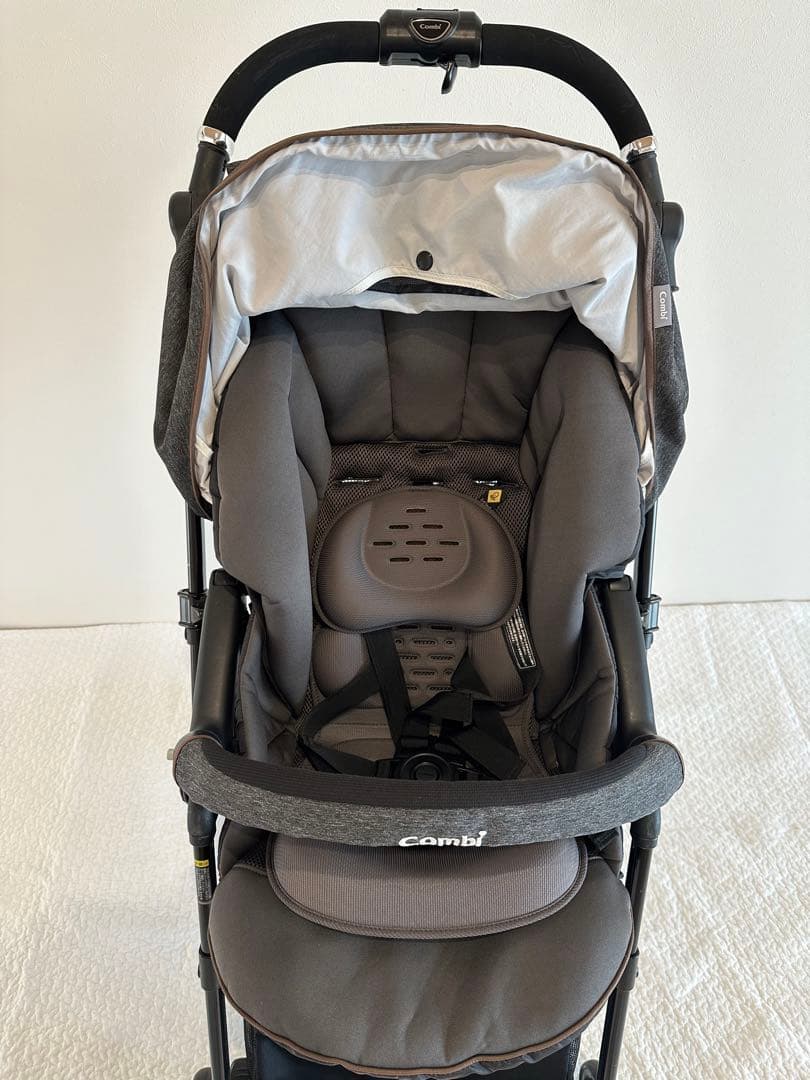 ベビーカー　コンビ combi スゴカルα 4キャス　エッグショック