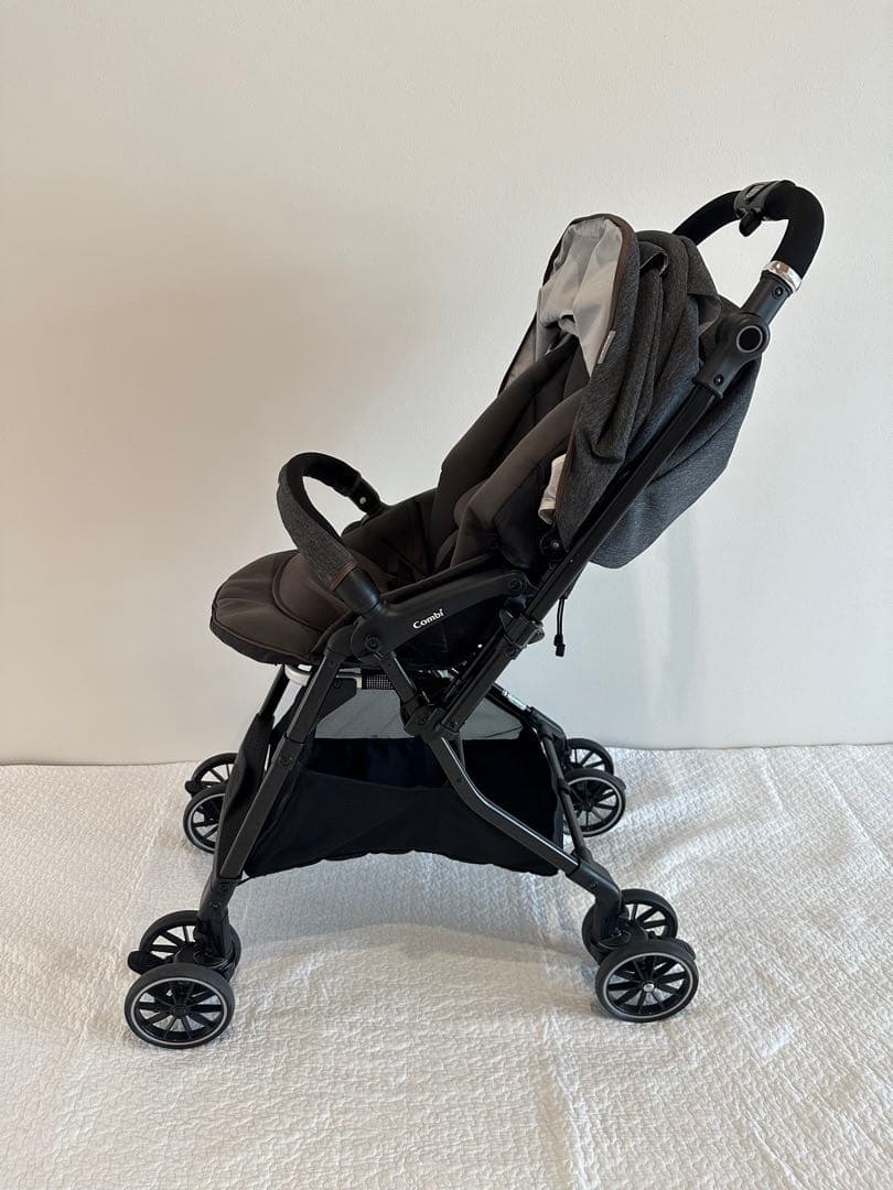 ベビーカー　コンビ combi スゴカルα 4キャス　エッグショック