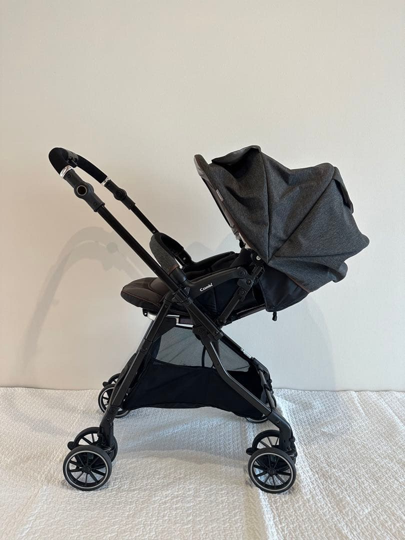 ベビーカー　コンビ combi スゴカルα 4キャス　エッグショック