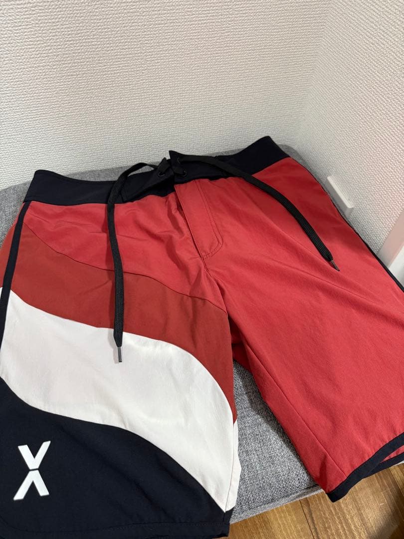 VEATM ビートム サーフパンツ 水着赤黒Sサイズ