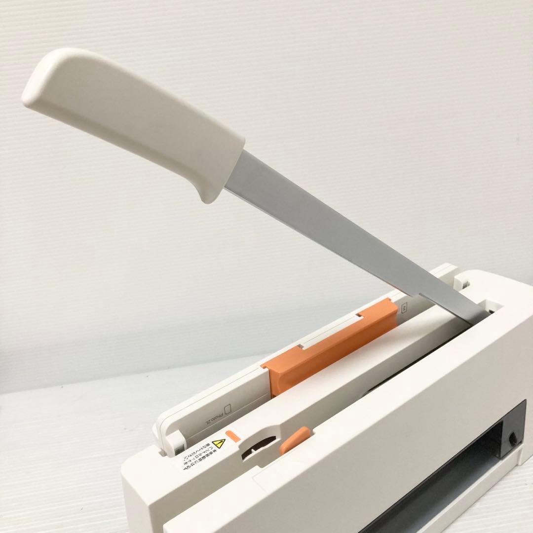 美品 PLUS コンパクト断裁機 PK-113