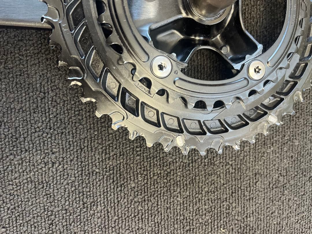 Shimano 105クランクセット 50-34T 165㎜　R7200 12速