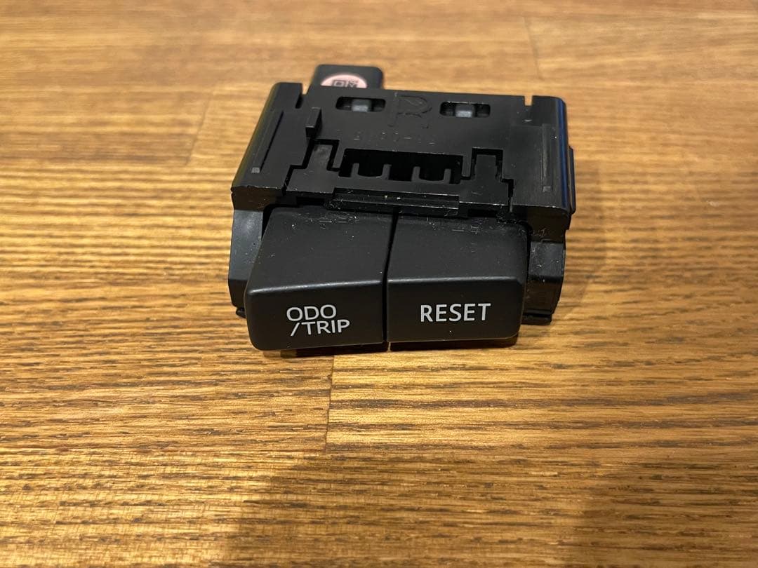 URS206 UZS207 クラウン マジェスタ レオスタット メータースイッチ