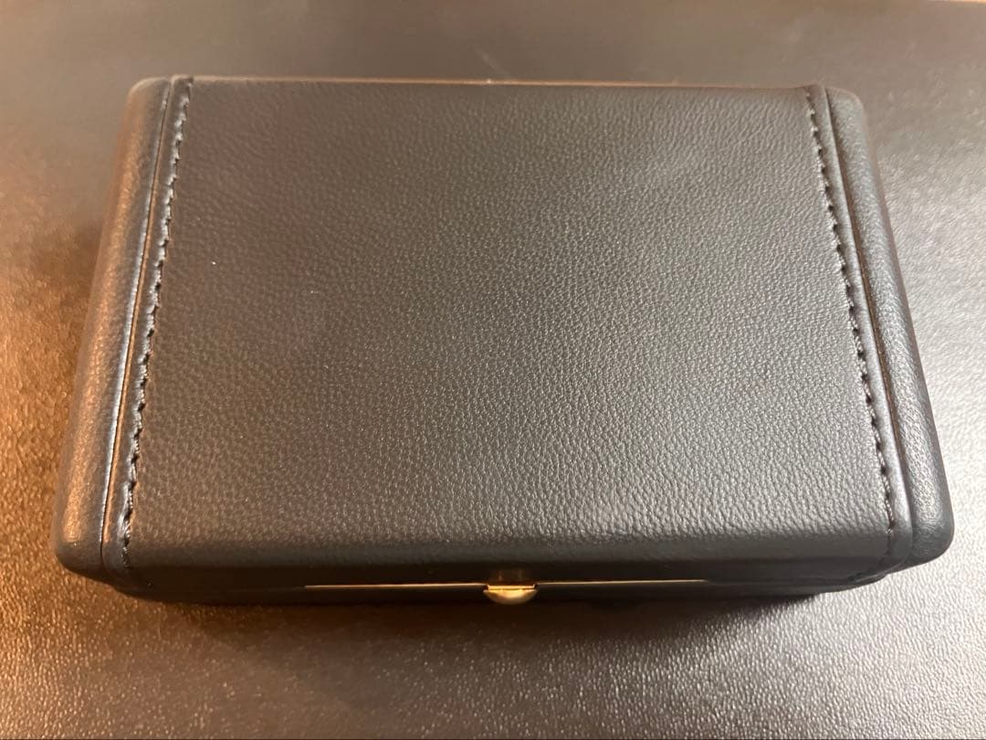 GRAFF ダイヤモンドスタッドピアス　エメラルドカット