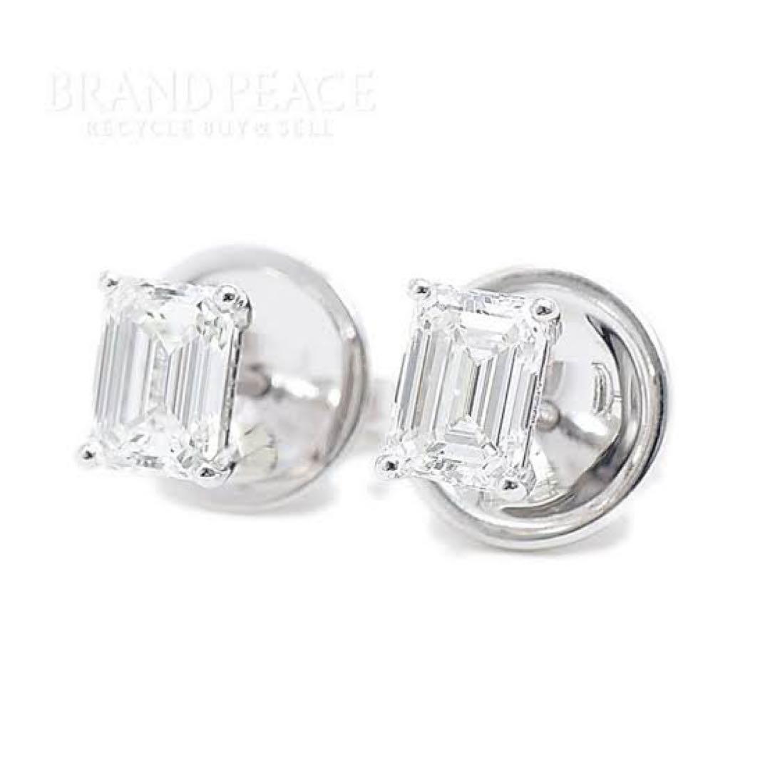 GRAFF ダイヤモンドスタッドピアス　エメラルドカット