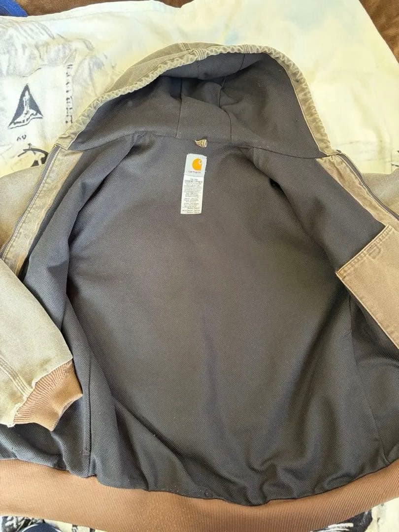 Carhartt アクティブジャケット 岸優太着用モデルと同配色 ブラウン